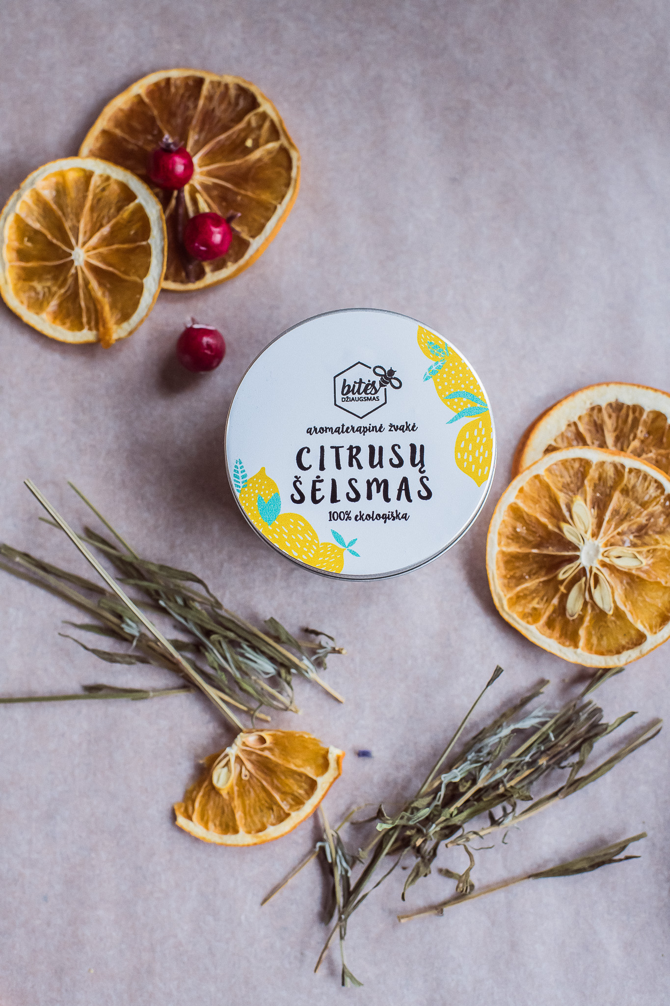 Aromaterapinė sojų vaško žvakė "Citrusų šėlsmas"