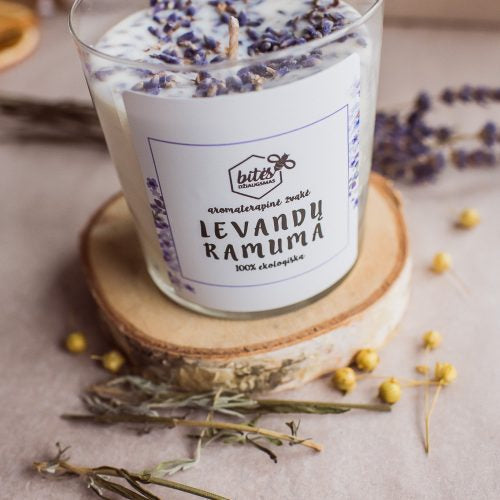 Sojų vaško žvakė "Levandų ramuma"